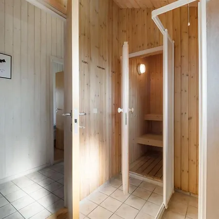 度假居 Suometar - 400m From The Sea By Interhome *